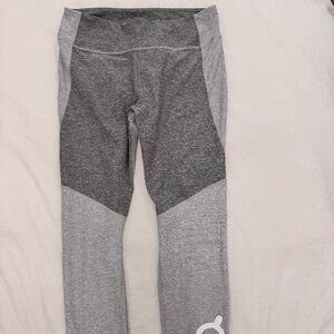 PELOTON X OUTDOOR VOICES Size L Gray Spandex Legging Ankle Cropped
